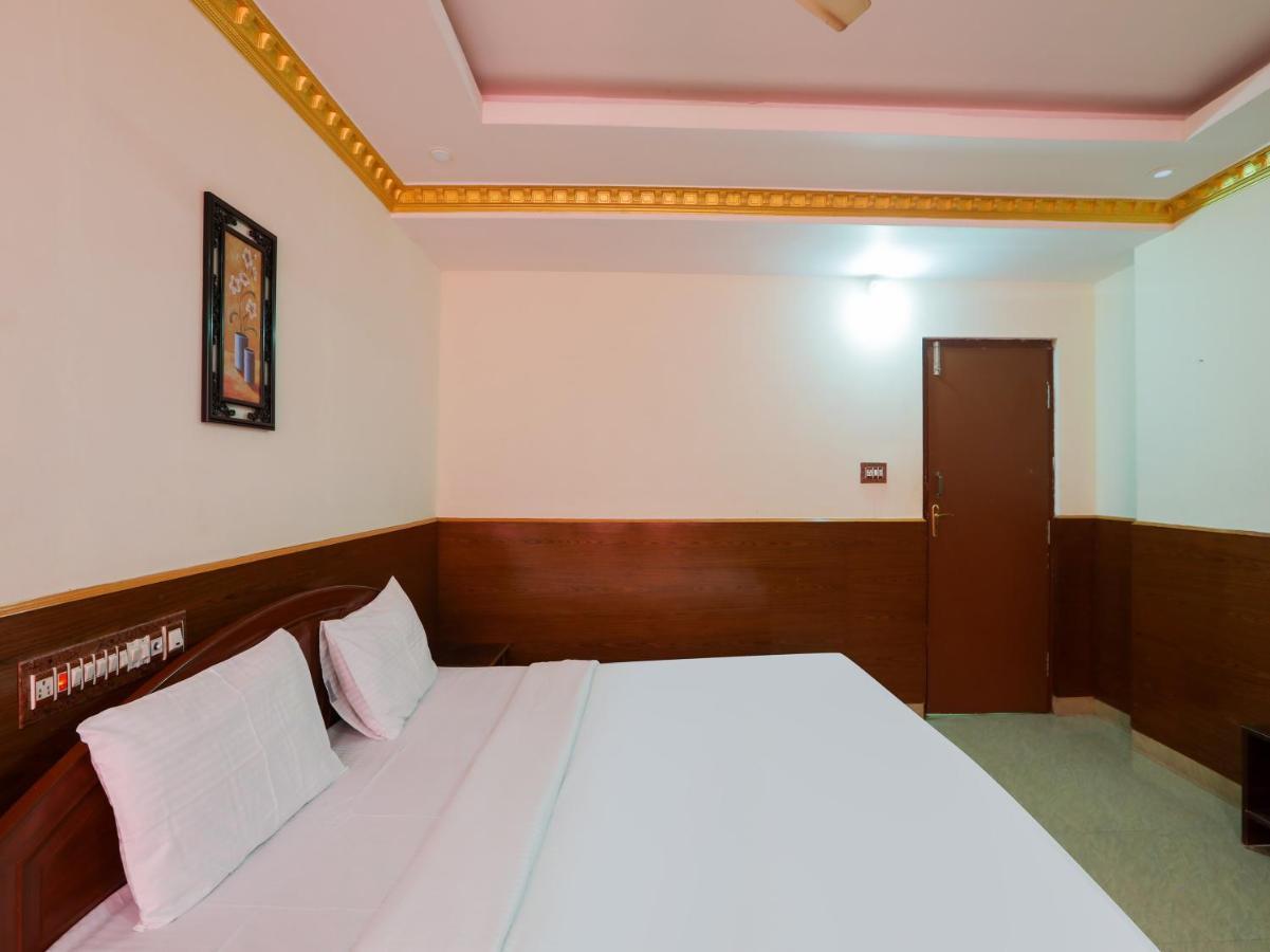 Capital O 84002 Hotel Top In Town President Kushālnagar מראה חיצוני תמונה