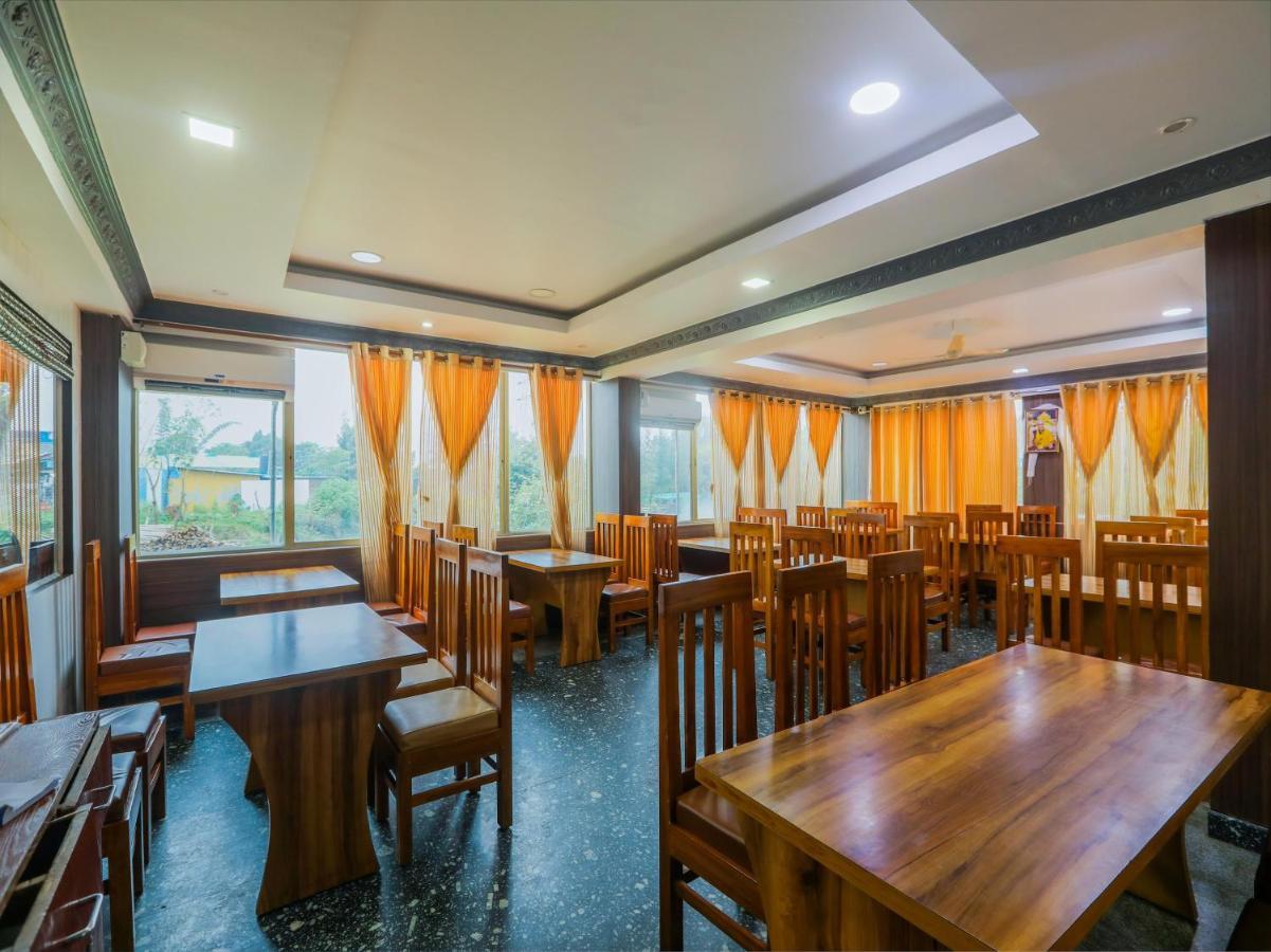 Capital O 84002 Hotel Top In Town President Kushālnagar מראה חיצוני תמונה